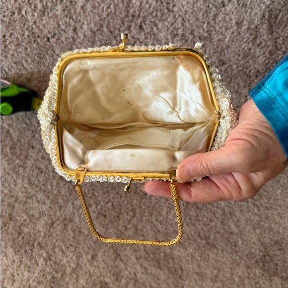 2-purses Dressy Accessories! - Picture 3 of 8